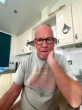 philefc online show from 10.28.25