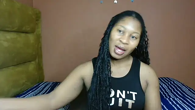 Snapshot of SexxyAddiict chatting on 10.17.25 SexxyAddiict online show from 10.17.25