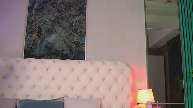 KendraMoon online show from 09.08.25