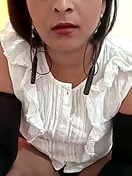 Snapshot of Queen_Kushi4 chatting on 04.23.26 Queen Kushi4 online show from 04.23.26