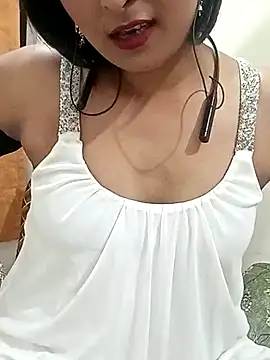 Snapshot of Queen_Kushi4 chatting on 04.24.26 Queen Kushi4 online show from 04.24.26