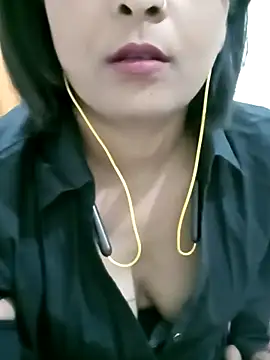 Snapshot of Queen_Kushi4 chatting on 07.17.26 Queen Kushi4 online show from 07.17.26