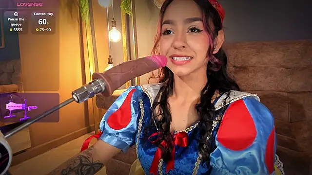 RACHELRUIZ online show from 10.31.25