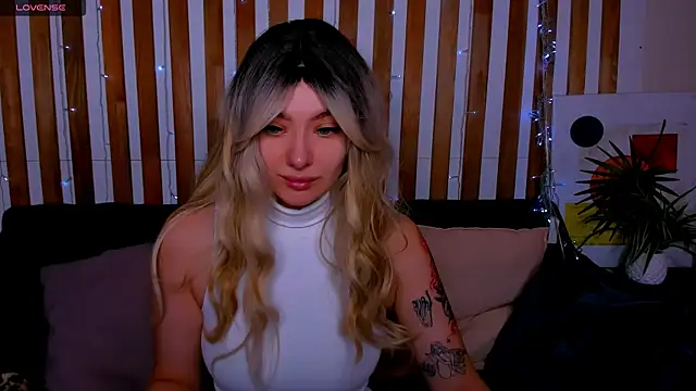 Emily Tylerr online show from 02.25.26