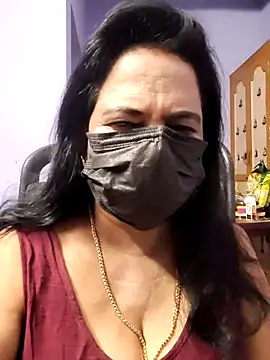 mallu-lover online show from 10.28.25