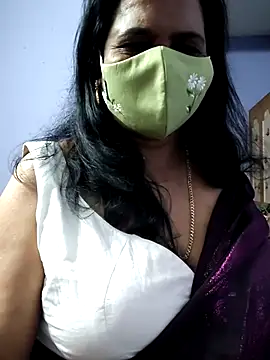 mallu-lover online show from 11.26.25