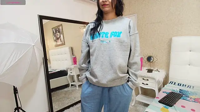 Miladiosa online show from 01.19.26