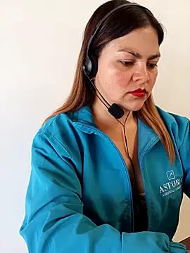 LUCIANA  99 online show from 09.23.25