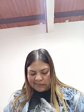 LUCIANA  99 online show from 10.04.25