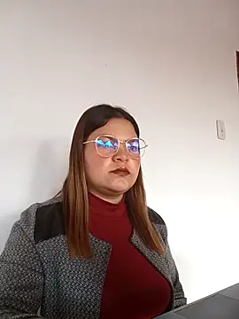LUCIANA  99 online show from 10.13.25