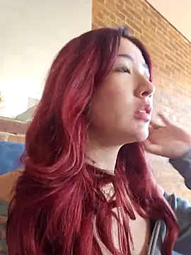 lunnaa  online show from 02.25.26