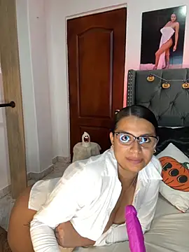 ema zoe online show from 10.29.25