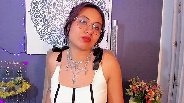 Snapshot of Nova_allen chatting on 09.22.25 Nova allen online show from 09.22.25