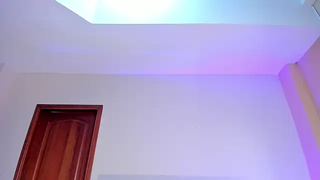 SerenaAveline online show from 11.04.25