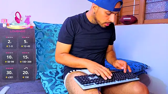 Snapshot of tomas_smith1 chatting on 11.02.25 tomas smith1 online show from 11.02.25