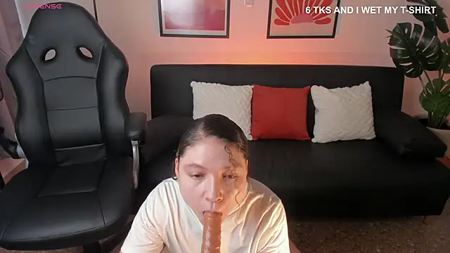 victoria becker  online show from 04.18.26