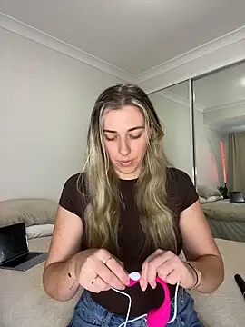 louiseberkeley online show from 06.03.26