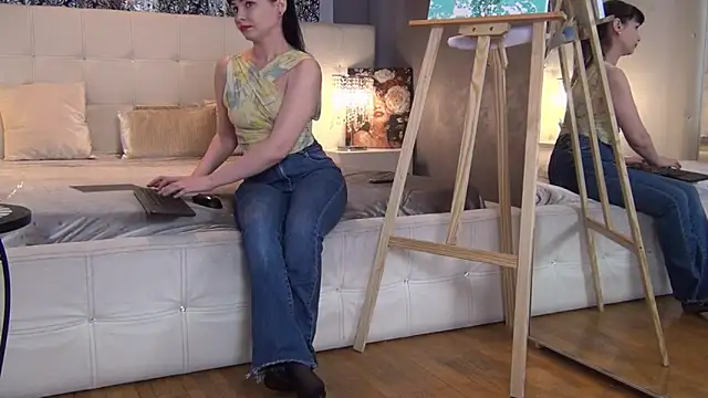 LadyValeriaXO online show from 02.24.26