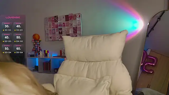 Lunainnk online show from 11.15.25