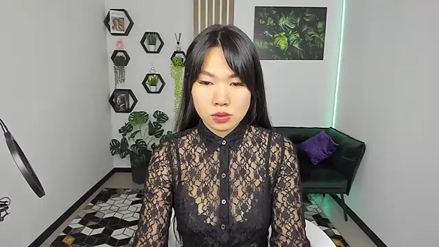 LunaPurrr online show from 10.07.25