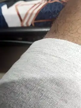 Snapshot of whitelady15 chatting on 10.17.25 whitelady15 online show from 10.17.25