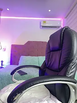 Velveet x online show from 10.22.25