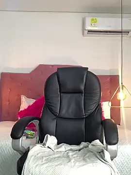 Velveet x online show from 12.14.25