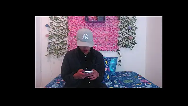 iam lukas   online show from 09.18.25