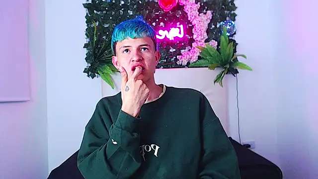 iam lukas   online show from 10.10.25