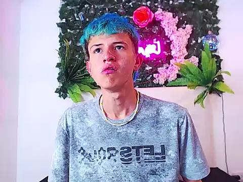 iam lukas   online show from 10.12.25