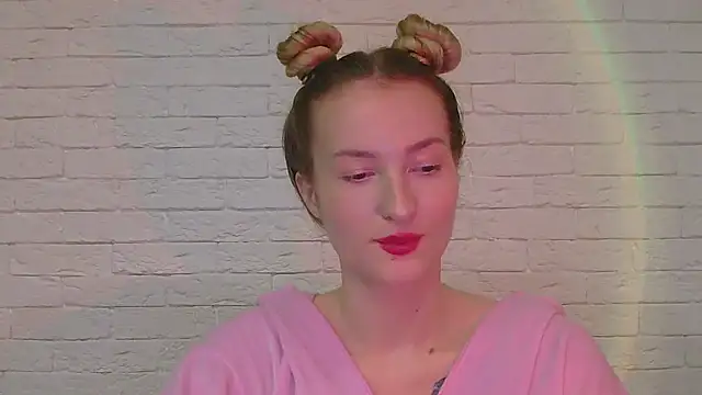 Snapshot of Alice_Sweet_01 chatting on 11.30.25 Alice Sweet 01 online show from 11.30.25