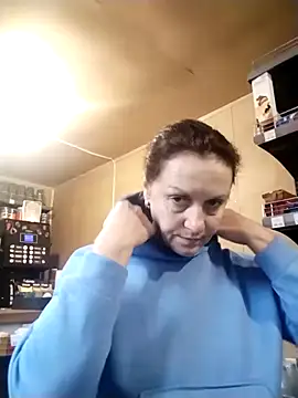 Snapshot of KimmyAghora chatting on 09.17.25 KimmyAghora online show from 09.17.25