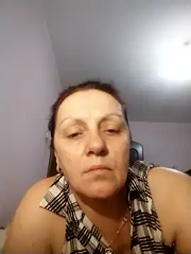 Snapshot of KimmyAghora chatting on 12.14.25 KimmyAghora online show from 12.14.25