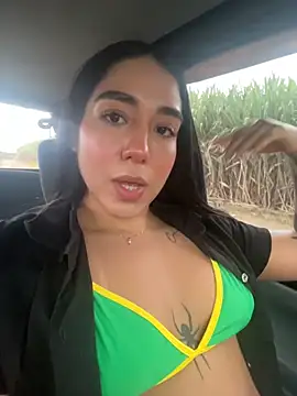 KaditaNavarro online show from 10.18.25