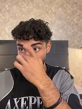 Snapshot of RaphaelDufort chatting on 11.06.25 RaphaelDufort online show from 11.06.25