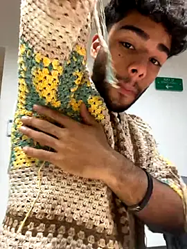 Snapshot of RaphaelDufort chatting on 11.09.25 RaphaelDufort online show from 11.09.25