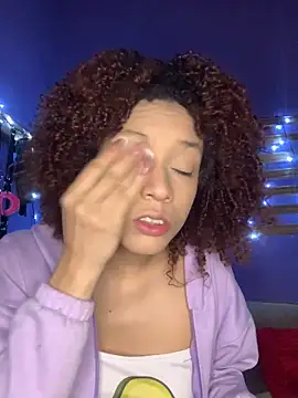 ValentinaStorm1 online show from 11.13.25