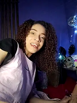 ValentinaStorm1 online show from 12.19.25