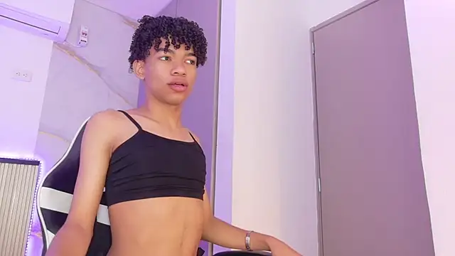 Ivone Rose  online show from 10.12.25