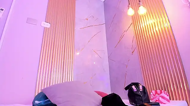 Ivone Rose  online show from 11.12.25