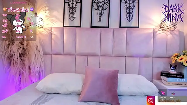 Dark nina  online show from 10.08.25