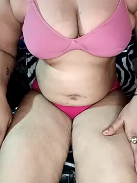 Snapshot of lal_pari chatting on 11.03.25 lal pari online show from 11.03.25