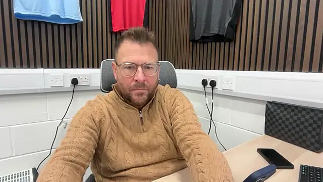 Snapshot of bilf1978 chatting on 02.13.26 bilf1978 online show from 02.13.26