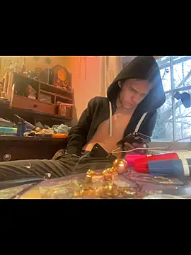 XanderOzzz online show from 11.30.25