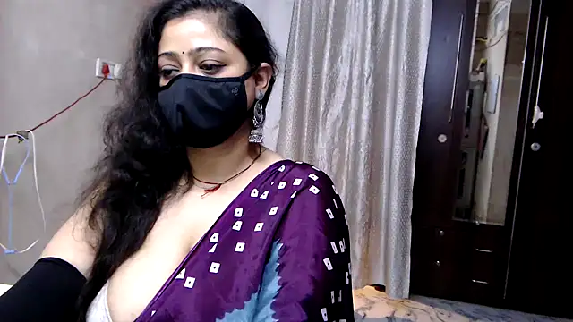 Snapshot of sexy_indianboobs chatting on 06.27.26 sexy indianboobs online show from 06.27.26