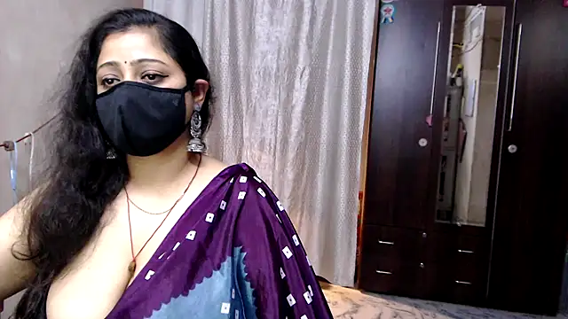 Snapshot of sexy_indianboobs chatting on 07.07.26 sexy indianboobs online show from 07.07.26