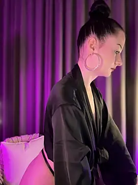 Snapshot of bigJuicyPussy chatting on 02.15.26 bigJuicyPussy online show from 02.15.26