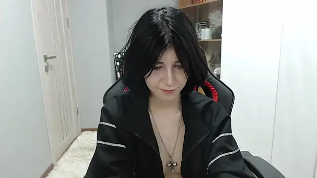 TinaQuiin online show from 09.12.25