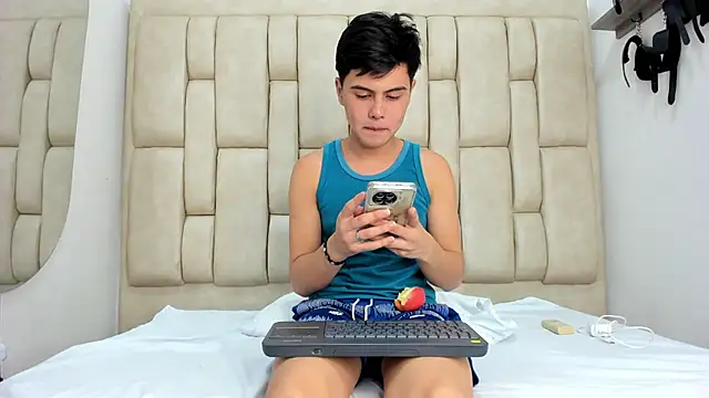 Felipe Cold online show from 10.11.25