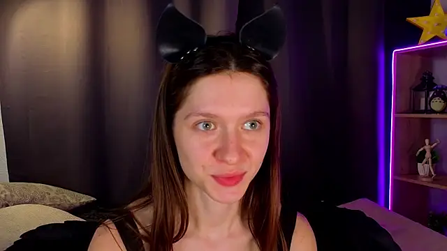 MinaMancilla online show from 09.10.25